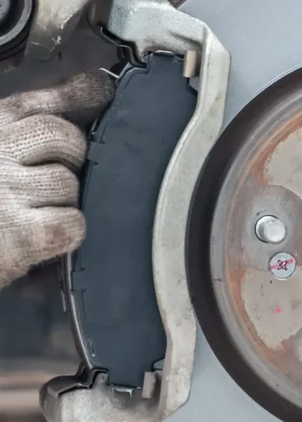 Range-Rover Brake Pad Replacement