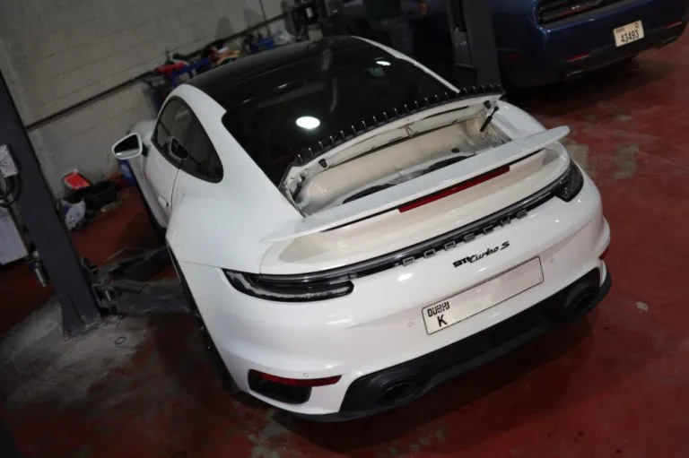 porsche< 10