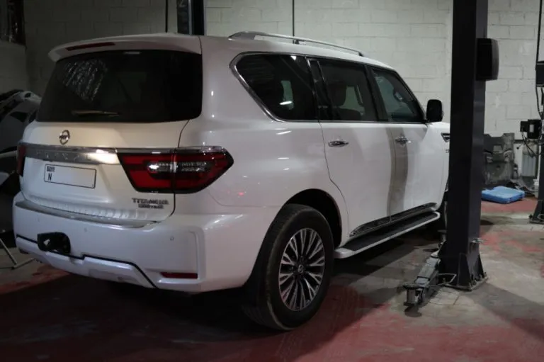 nissan body repair garage