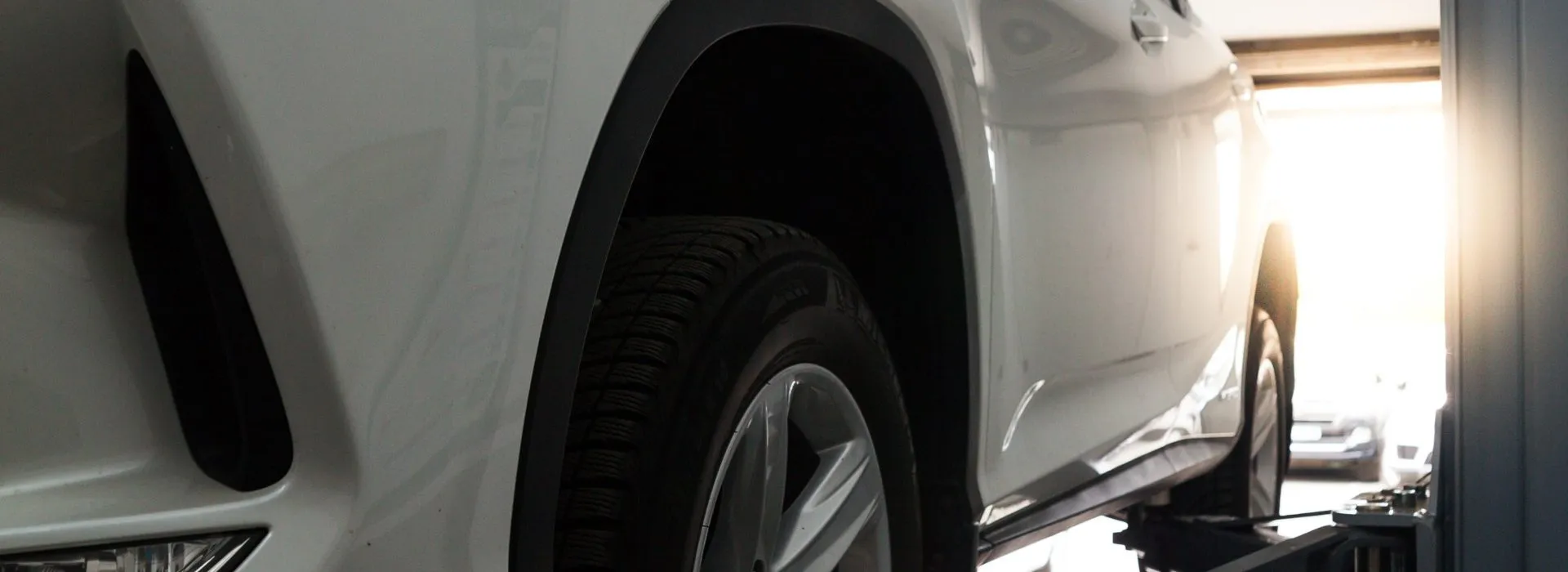 تصليح إطارات Lexus