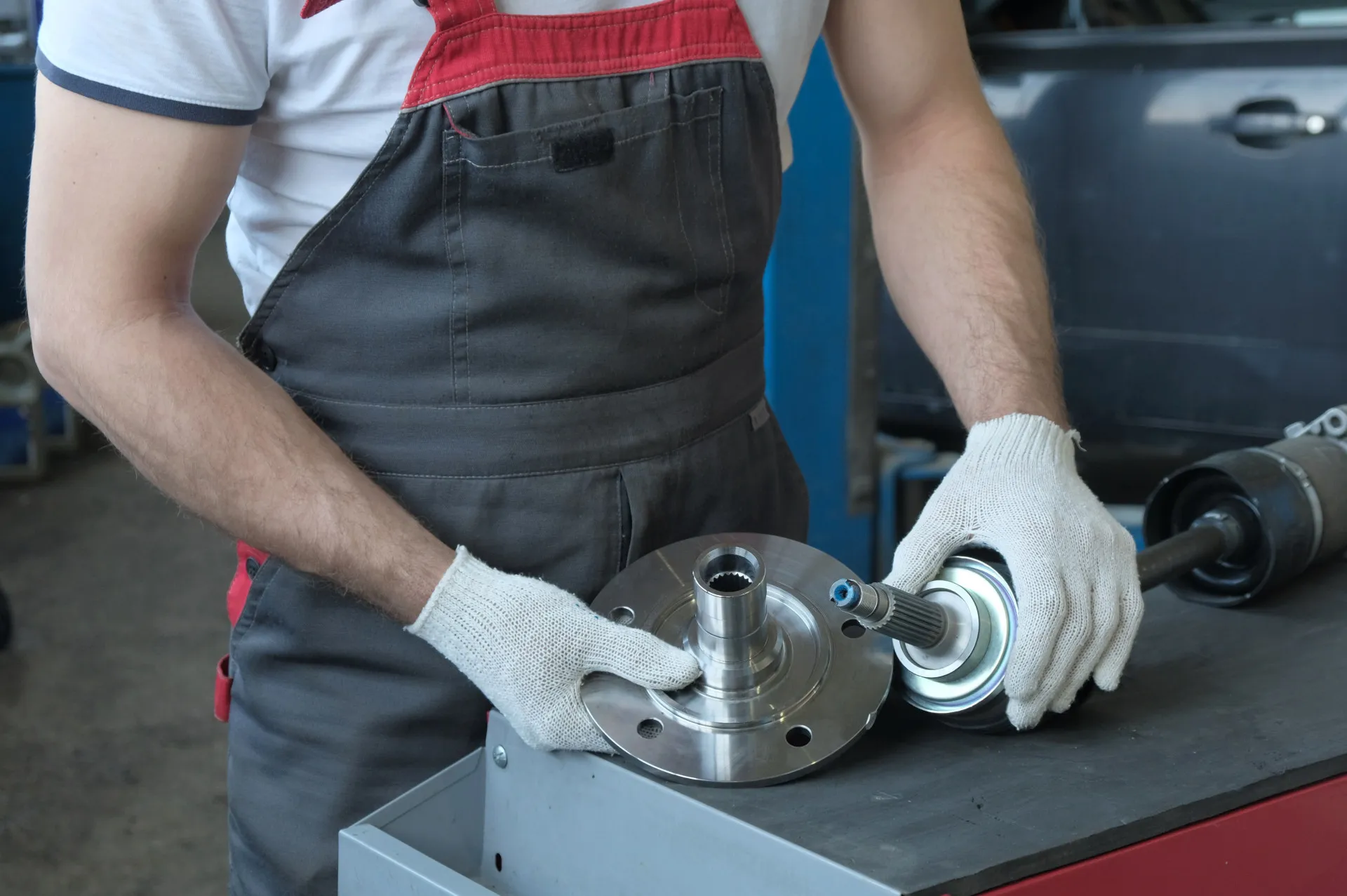 Cadillac suspension repair at Golden Horse Dubai