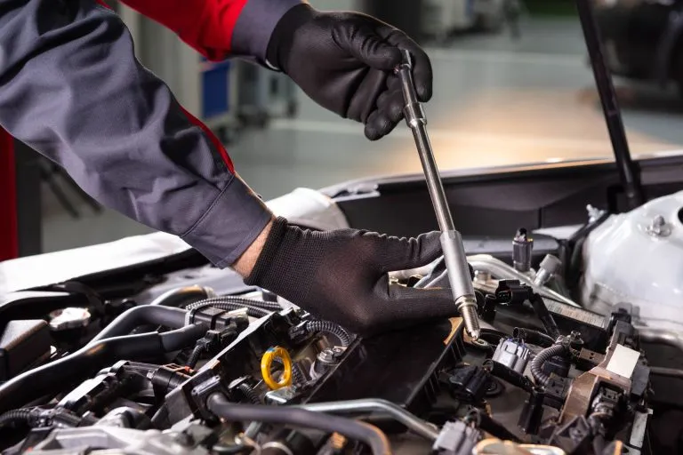car spark plug replacement in dubai