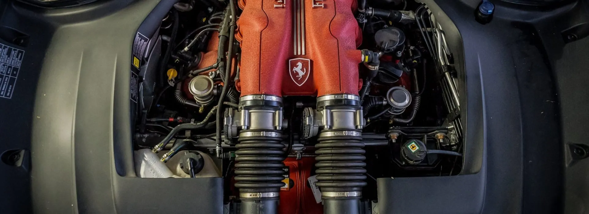 استبدال شمعة إضاءة Ferrari