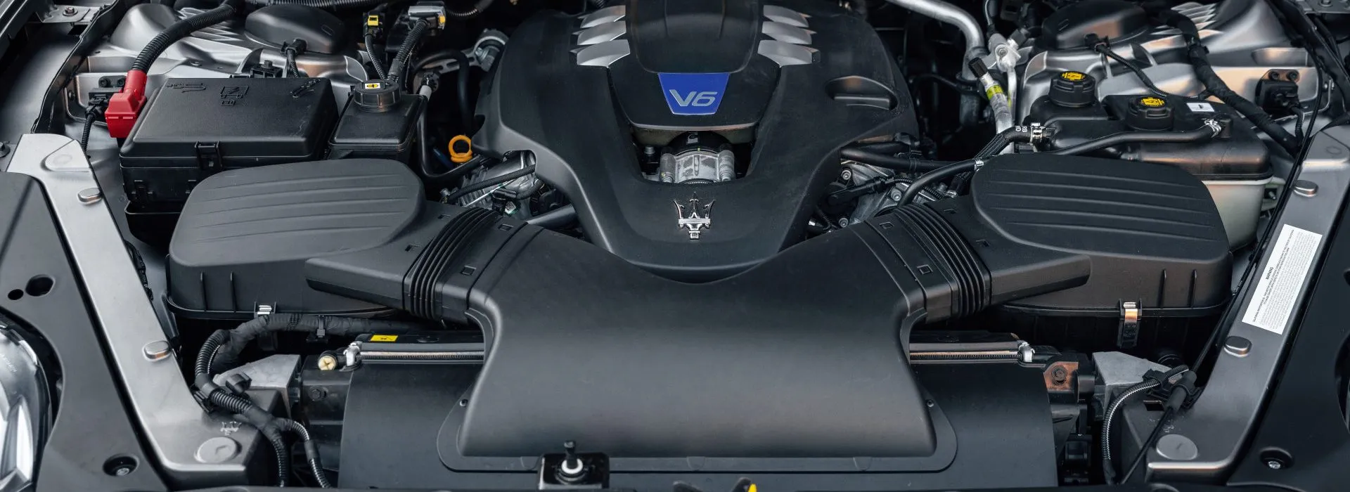 استبدال شمعة الإشعال Maserati