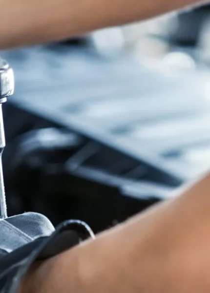 إصلاح محرك Peugeot