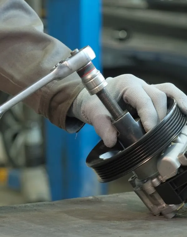 Dismantling The Pulley Of The Power Steering Pump