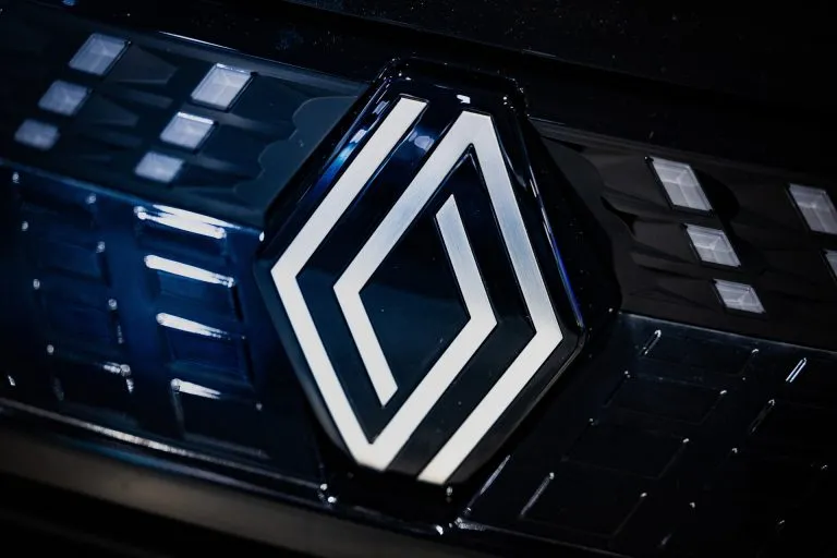 renault замена свечей зажигания<