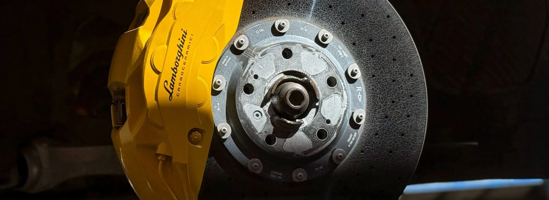استبدال وسادة مكابح Lamborghini