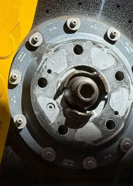 استبدال وسادة مكابح Lamborghini