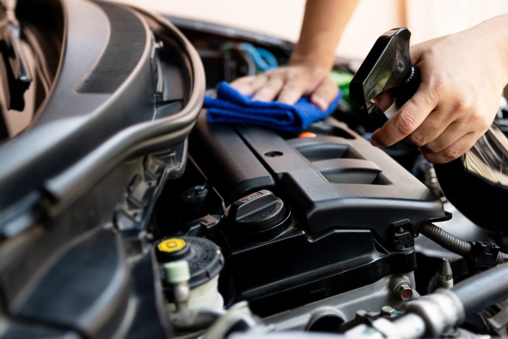 Car Engine Bay Cleaning: Full Guide to Safe and Effective Cleaning