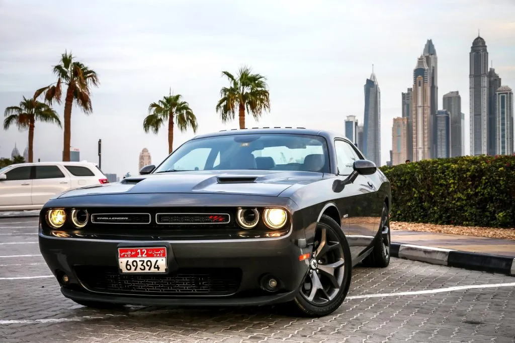 Dodge Challenger 1